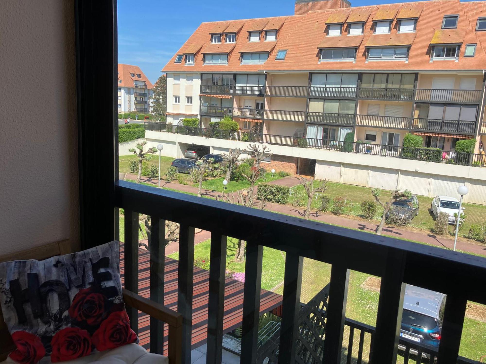 Appartement Neuf Beautiful Villers 1-4 Pers Avec Parking Prive Et A 200 M Plage Bagian luar foto